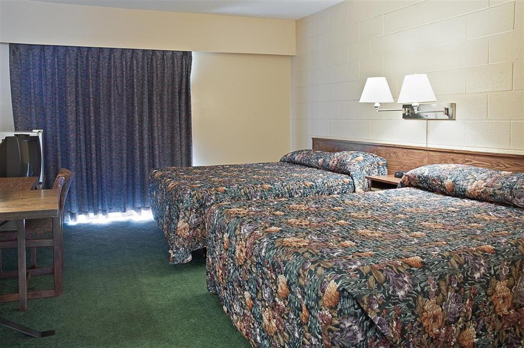 Canadas Best Value Inn Mile-0-Motel Lillooet Room photo