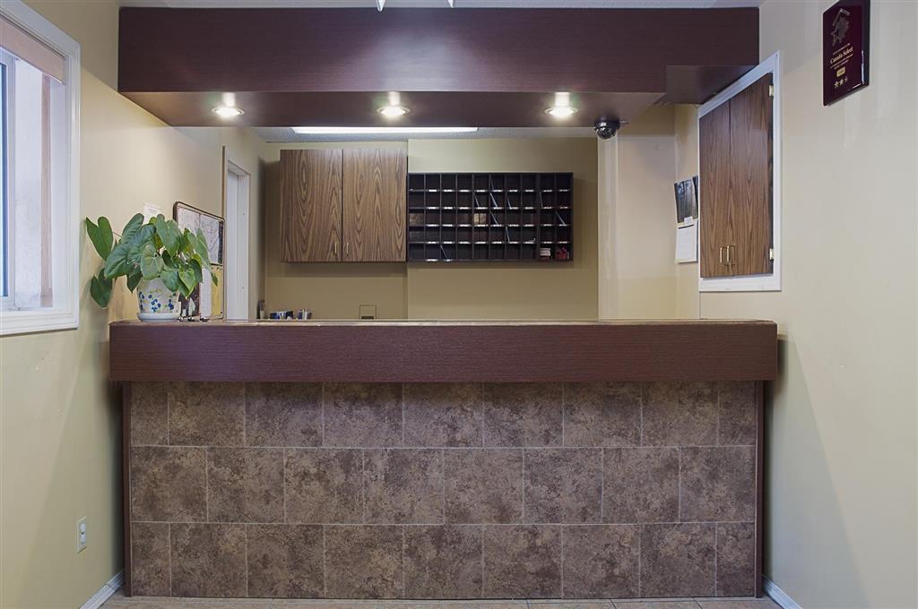 Canadas Best Value Inn Mile-0-Motel Lillooet Interior photo